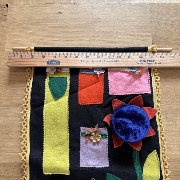 Vintage Handmade Felt Patchwork Sewing Pocket Wall Organizer Tatting Floral - Picture 11 of 12